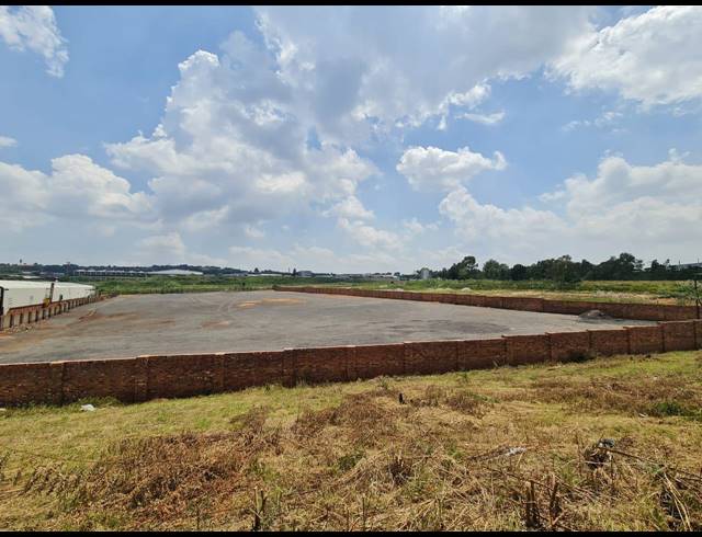 12,082M² VACANT LAND TO LET IN DENVER